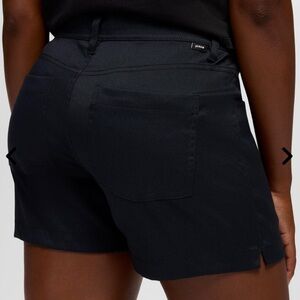 Prana Stretch Zion Halle Short II in Black Standard Fit Women’s 6